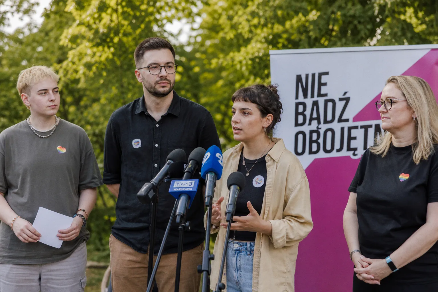 Akcja „Nie bądź obojętny”: jak budować sieć wsparcia przeciwko nienawiści w polskich miastach