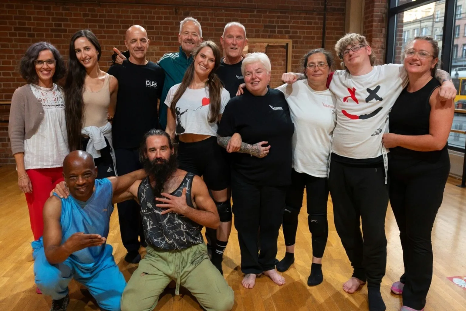 Taniec jako terapia: jak Fallen Angels Dance Theatre wspiera osoby w kryzysie